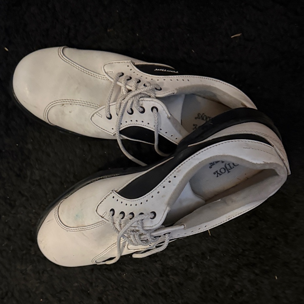 Ladies FootJoy Golf Shoes